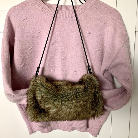 🐰 Darling Hand Warmer by Sportsgirl - Picture 1 of 5